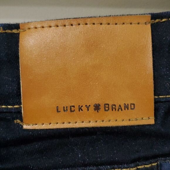 𝅺lucky brand dark wash 28x26 classic straight leg jeans - Picture 5 of 8